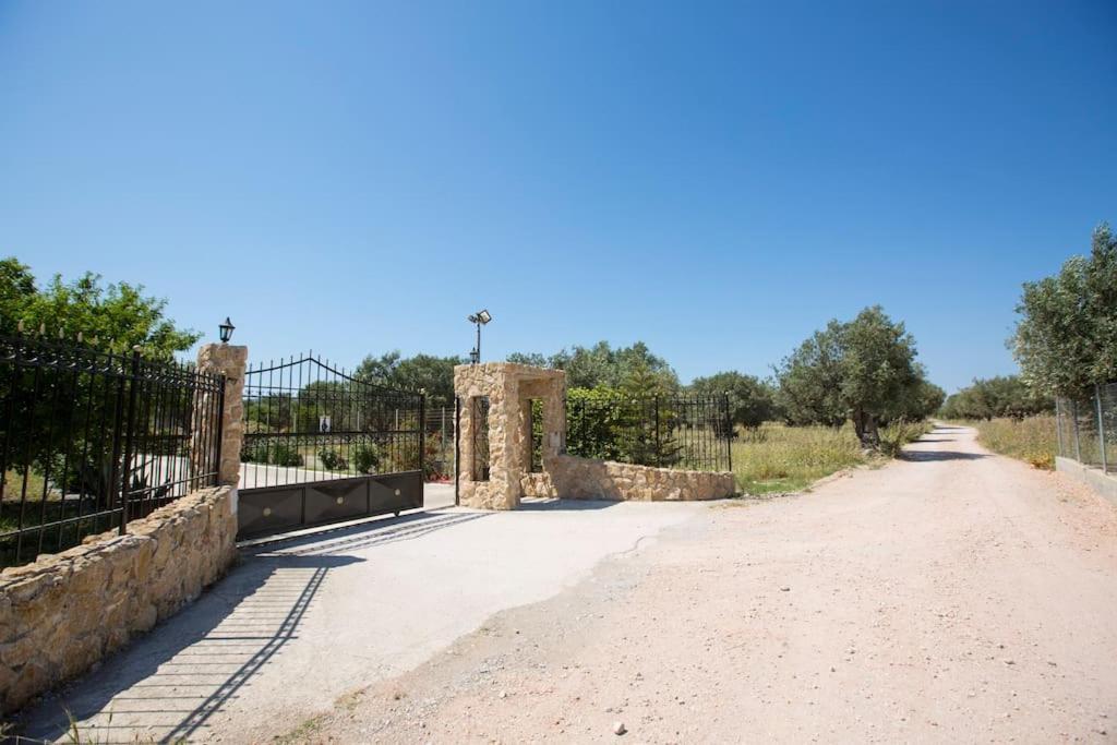 Serenity Studio Beach Home Afandou Exterior foto